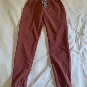 FIGS Jogger Scrub Pant in mauve -  XS/S